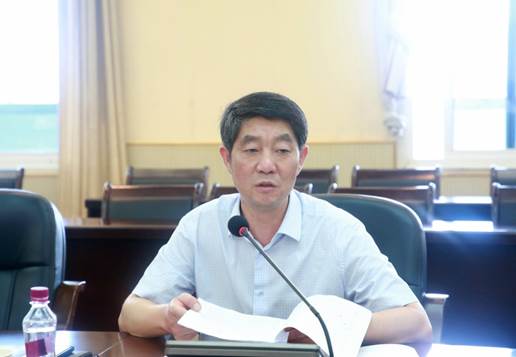 说明: E:\办公资料\照片与视频\贵阳学院工作图片\2020年\6月\11日—2020年度宣传思想暨意识形态工作会议\精选图片\AB3A0164.JPG